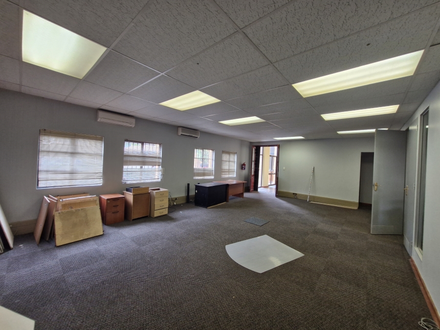 To Let commercial Property for Rent in Die Hoewes Gauteng