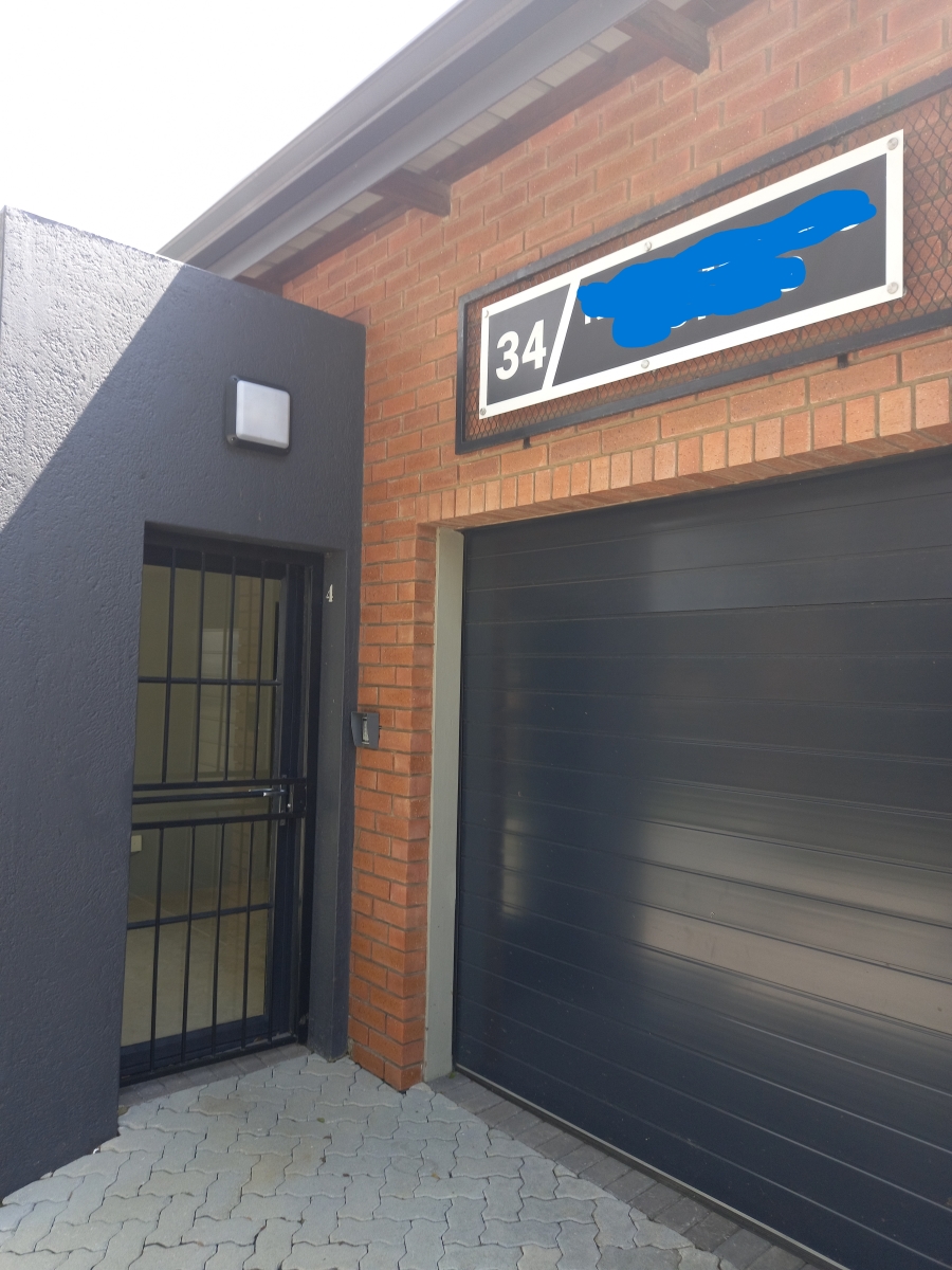 Commercial Property for Sale in Halfway Gardens Gauteng