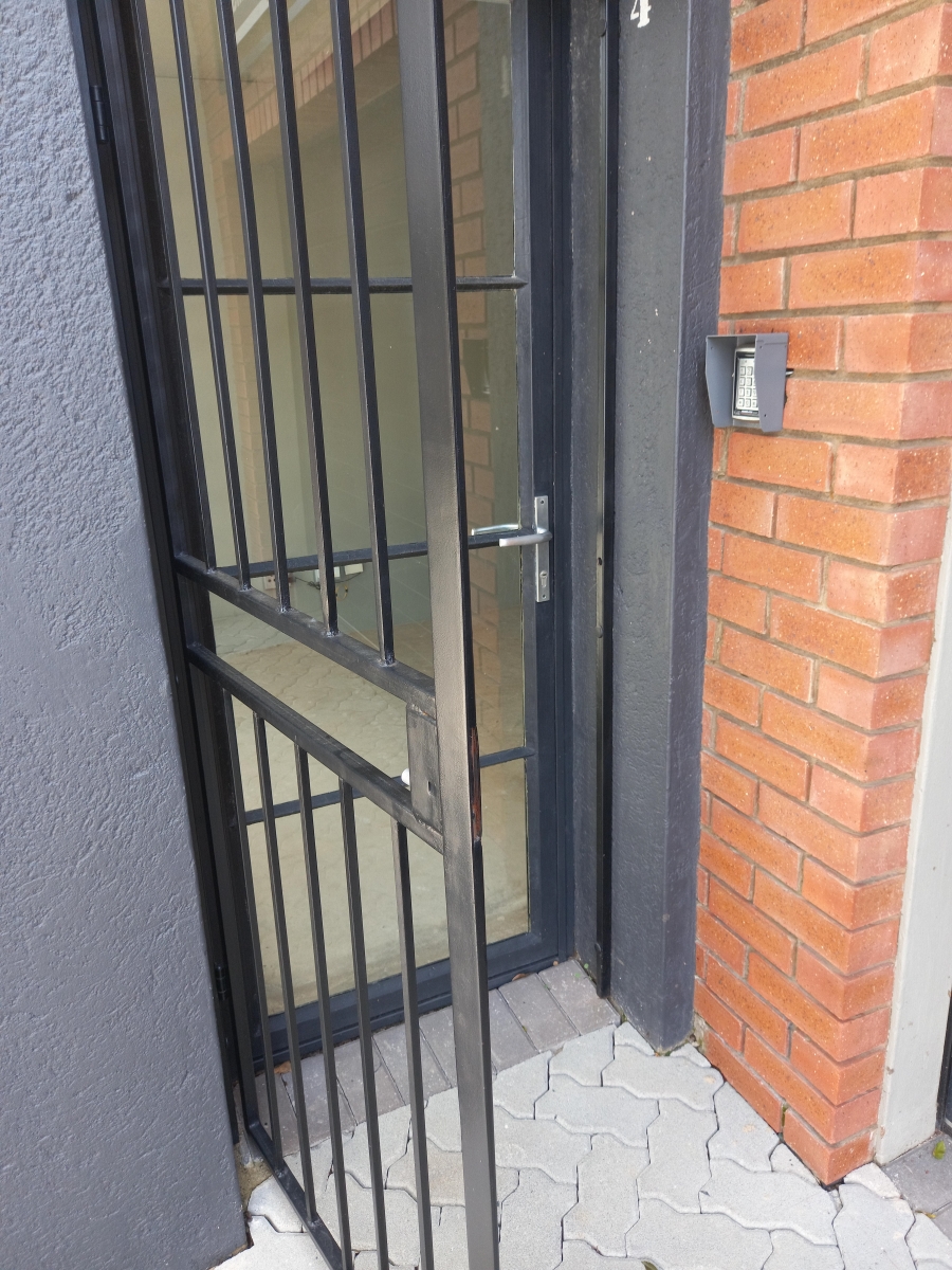 Commercial Property for Sale in Halfway Gardens Gauteng