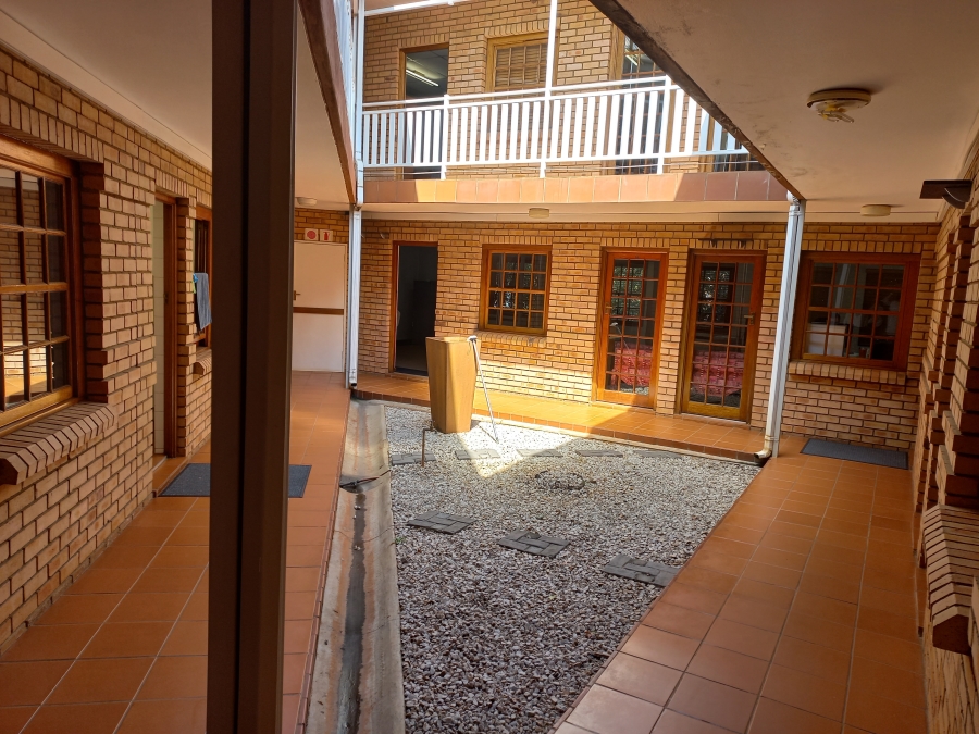 To Let commercial Property for Rent in Lyttelton Manor Gauteng