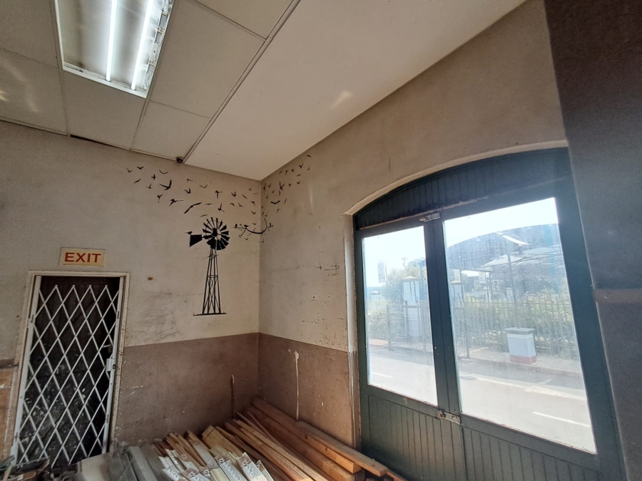 To Let commercial Property for Rent in Waterkloof Ridge Gauteng