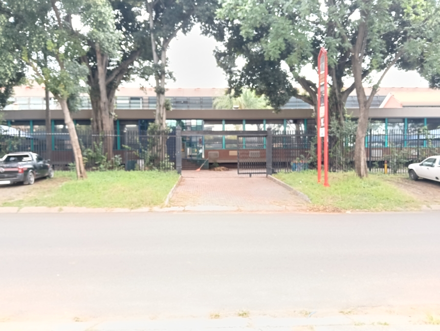 To Let commercial Property for Rent in Koedoespoort Industrial Gauteng
