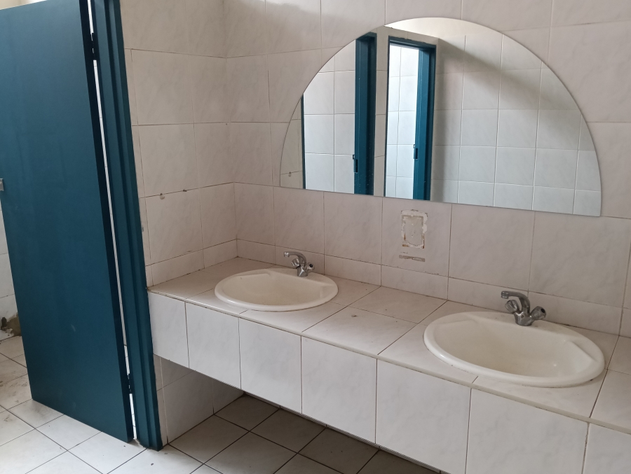 To Let commercial Property for Rent in Koedoespoort Industrial Gauteng
