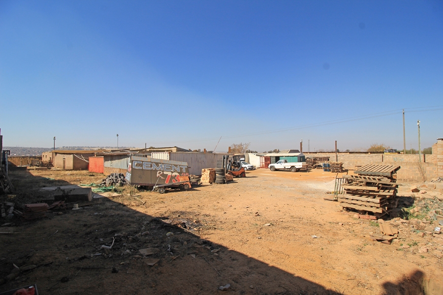 Commercial Property for Sale in Tshepisong Gauteng