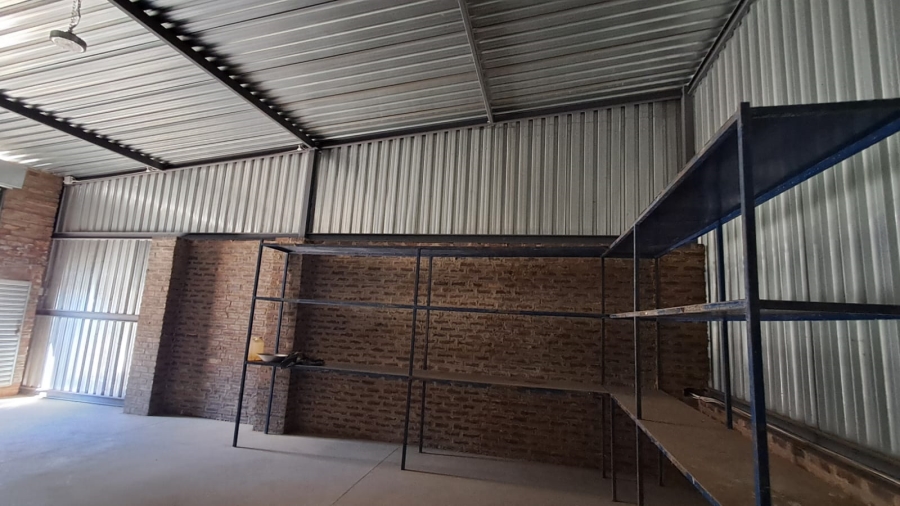 Commercial Property for Sale in Clayville Gauteng