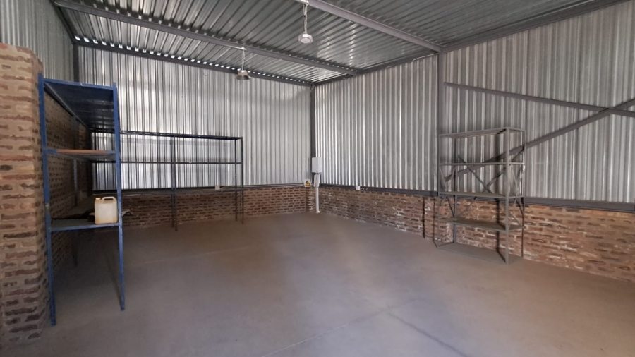 Commercial Property for Sale in Clayville Gauteng