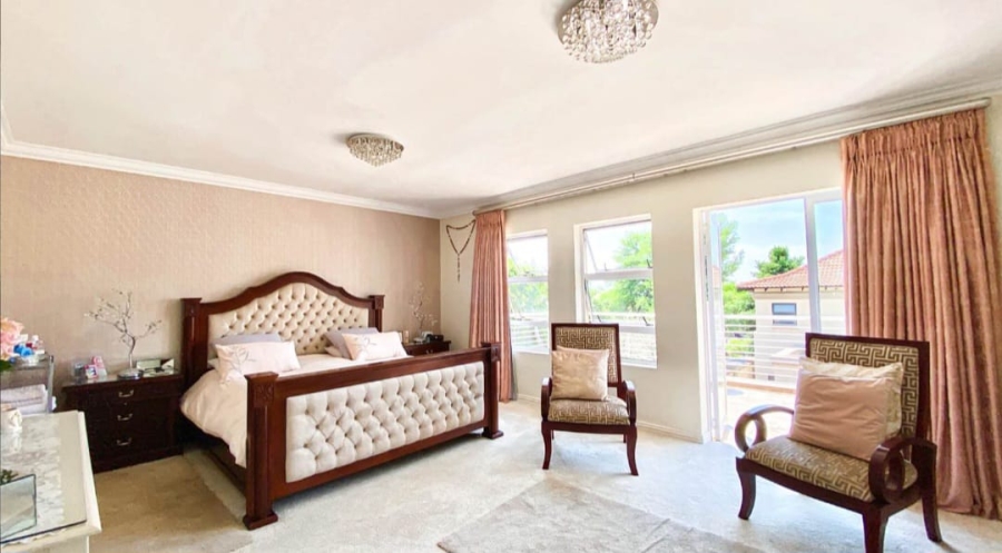 4 Bedroom Property for Sale in Greenstone Hill Gauteng