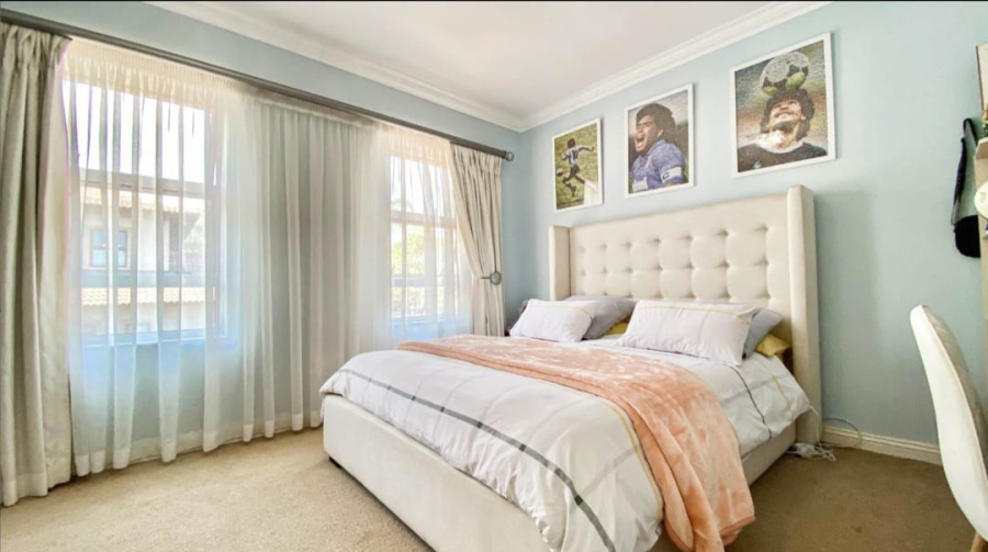 4 Bedroom Property for Sale in Greenstone Hill Gauteng