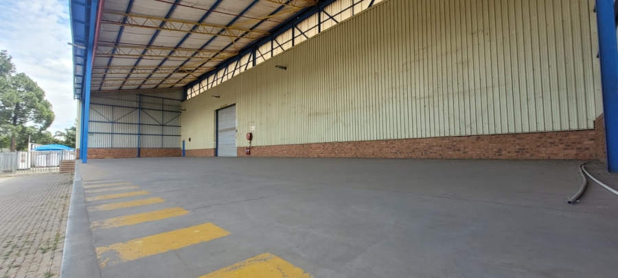 To Let commercial Property for Rent in Clayville East Gauteng
