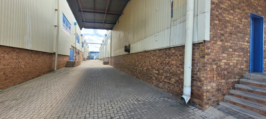 To Let commercial Property for Rent in Clayville East Gauteng