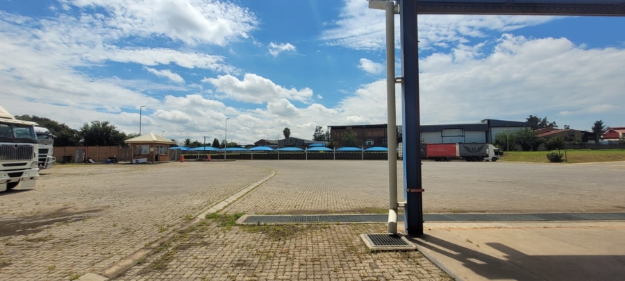 To Let commercial Property for Rent in Clayville East Gauteng