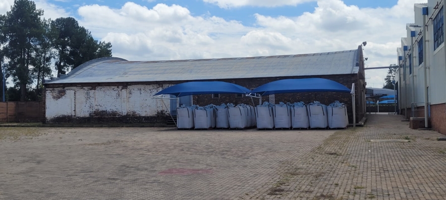 To Let commercial Property for Rent in Clayville East Gauteng