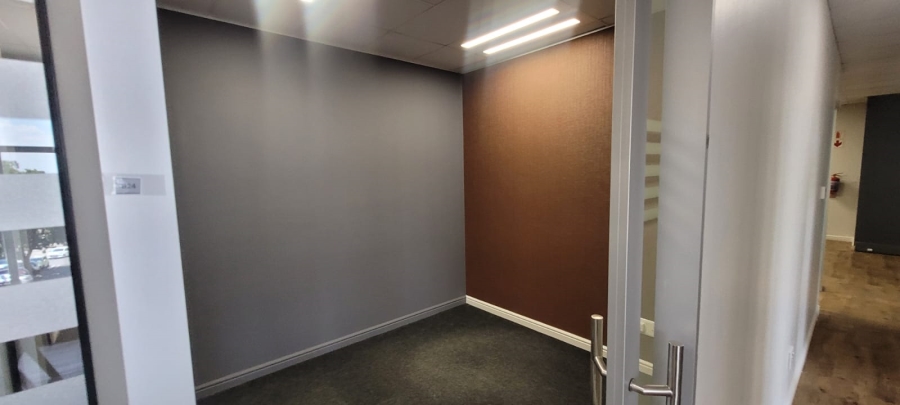 To Let commercial Property for Rent in Die Hoewes Gauteng