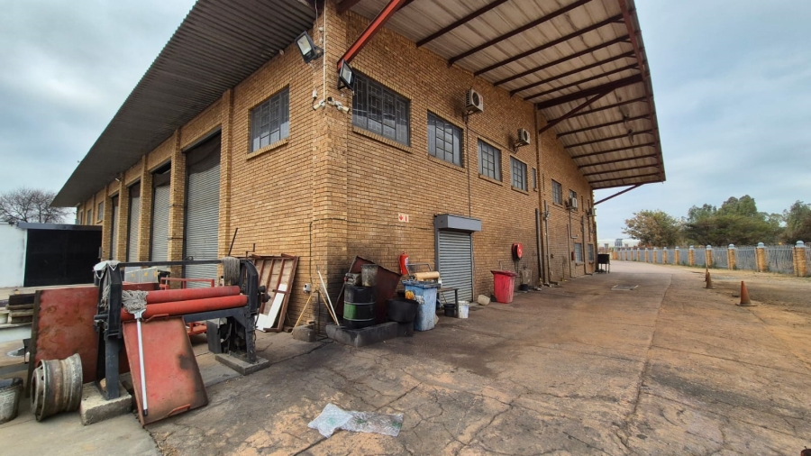 Commercial Property for Sale in Silvertondale Gauteng