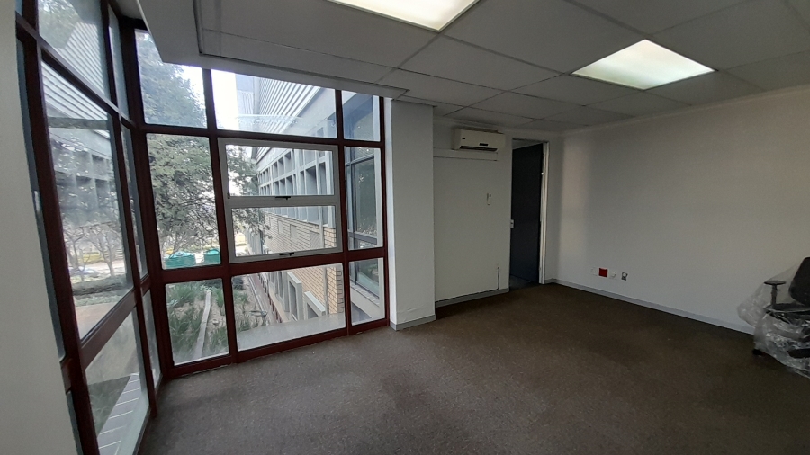 To Let commercial Property for Rent in Vorna Valley Gauteng