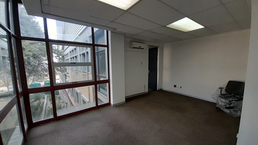 To Let commercial Property for Rent in Vorna Valley Gauteng