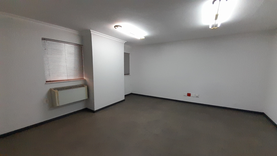 To Let commercial Property for Rent in Vorna Valley Gauteng