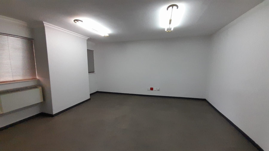 To Let commercial Property for Rent in Vorna Valley Gauteng