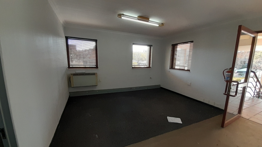 To Let commercial Property for Rent in Vorna Valley Gauteng