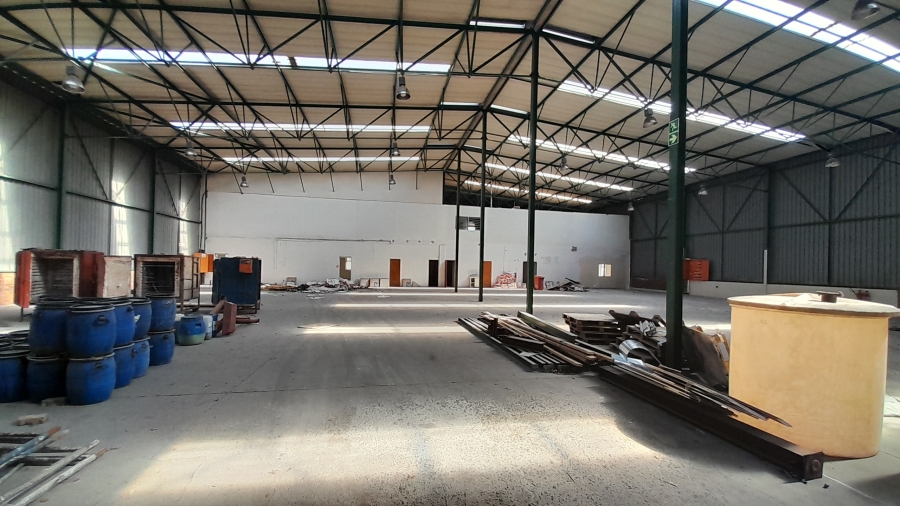 To Let commercial Property for Rent in Randjespark Gauteng