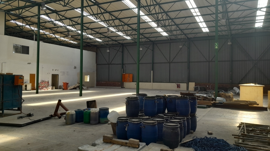 To Let commercial Property for Rent in Randjespark Gauteng