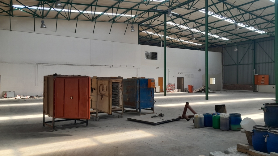 To Let commercial Property for Rent in Randjespark Gauteng