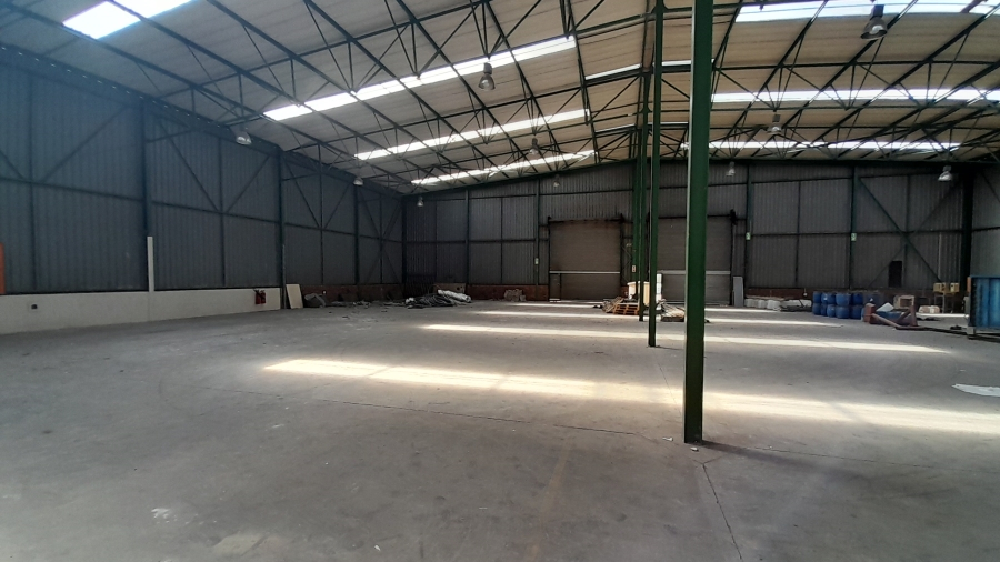 To Let commercial Property for Rent in Randjespark Gauteng