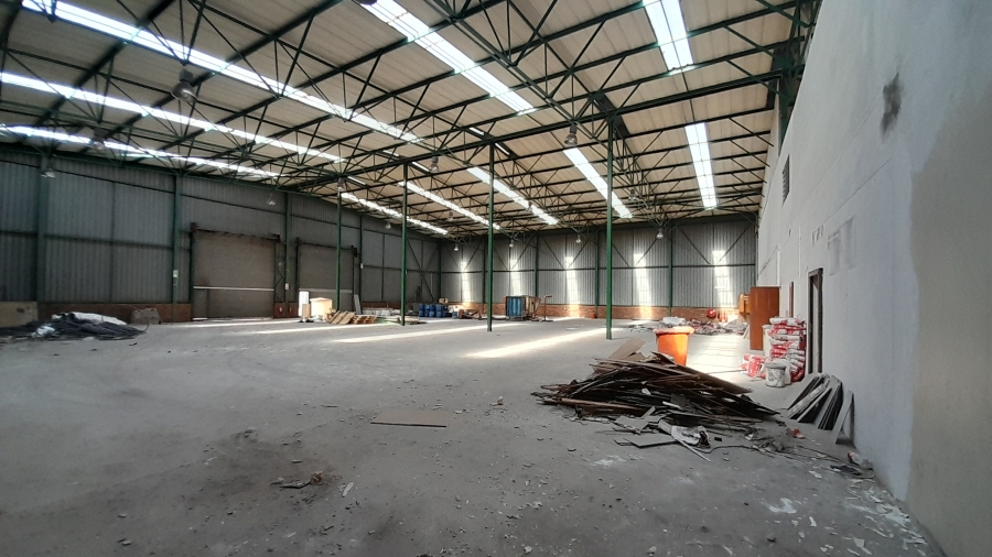 To Let commercial Property for Rent in Randjespark Gauteng