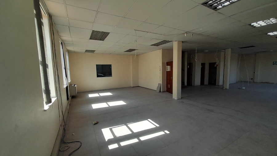 To Let commercial Property for Rent in Randjespark Gauteng