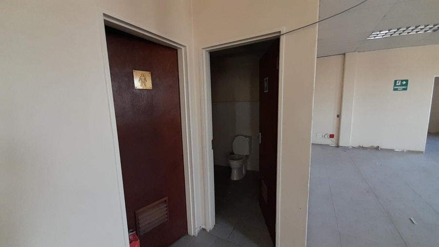 To Let commercial Property for Rent in Randjespark Gauteng