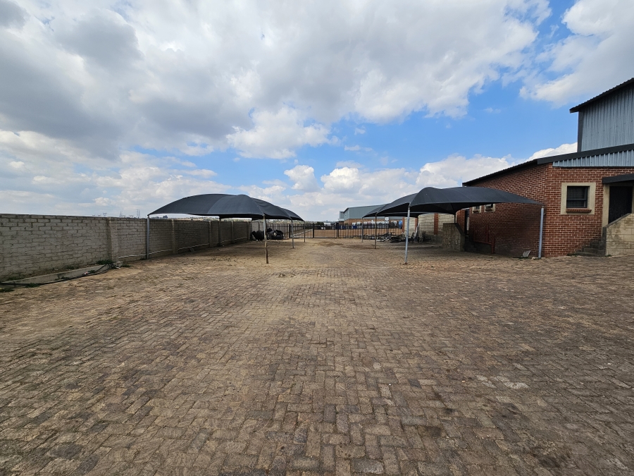 Commercial Property for Sale in Knoppieslaagte Gauteng