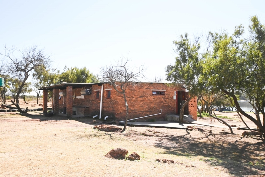 Commercial Property for Sale in Roodeplaat Gauteng