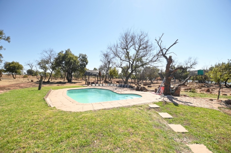 Commercial Property for Sale in Roodeplaat Gauteng