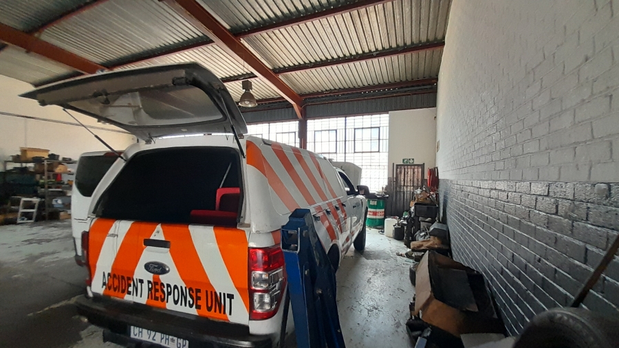 To Let commercial Property for Rent in Halfway House Gauteng