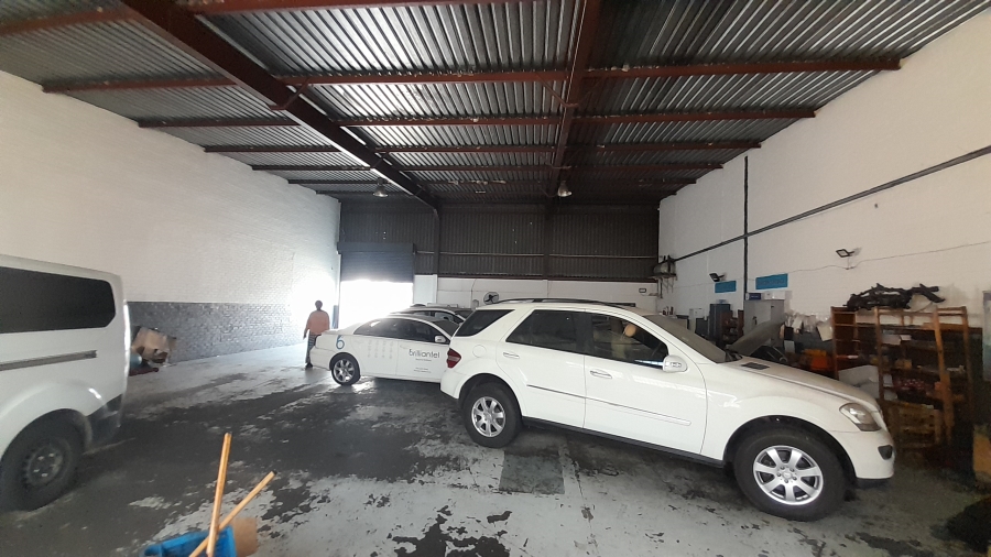 To Let commercial Property for Rent in Halfway House Gauteng