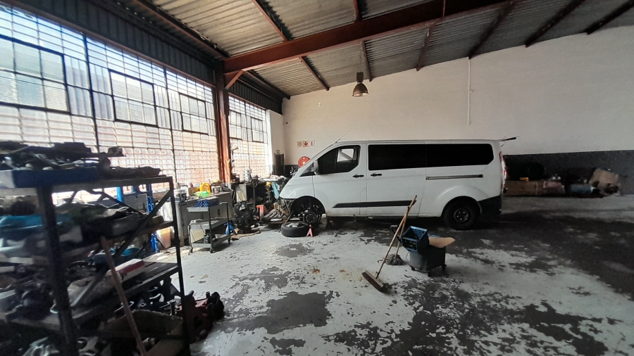 To Let commercial Property for Rent in Halfway House Gauteng