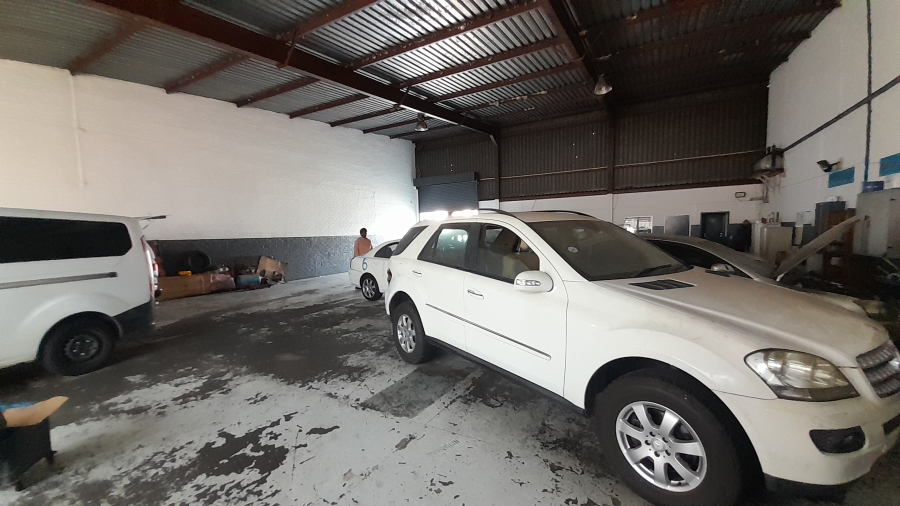 To Let commercial Property for Rent in Halfway House Gauteng