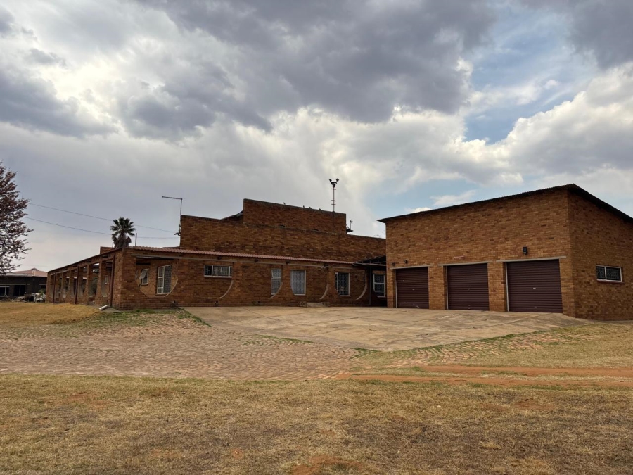 4 Bedroom Property for Sale in Hallgate Gauteng