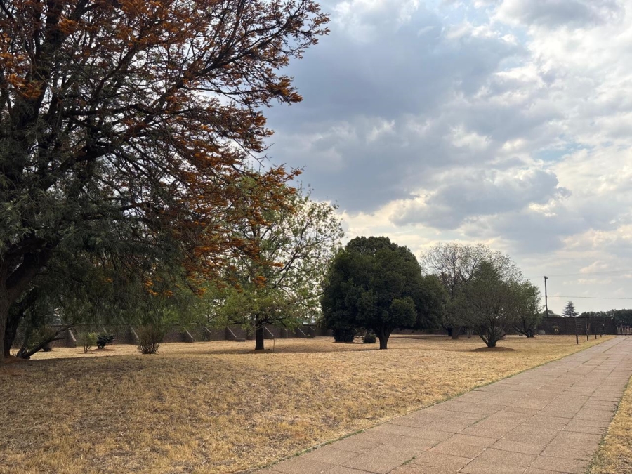 4 Bedroom Property for Sale in Hallgate Gauteng