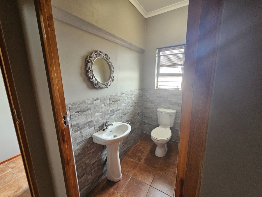 To Let commercial Property for Rent in Centurion Central Gauteng