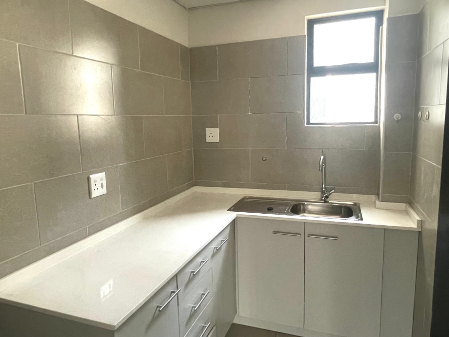 To Let commercial Property for Rent in Midridge Park Gauteng