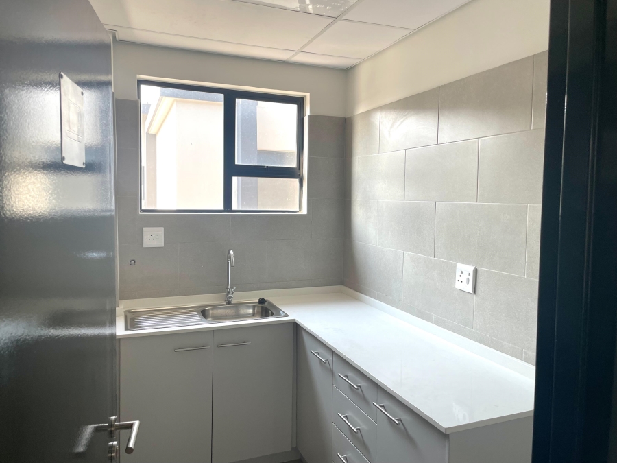 Commercial Property for Sale in Midridge Park Gauteng