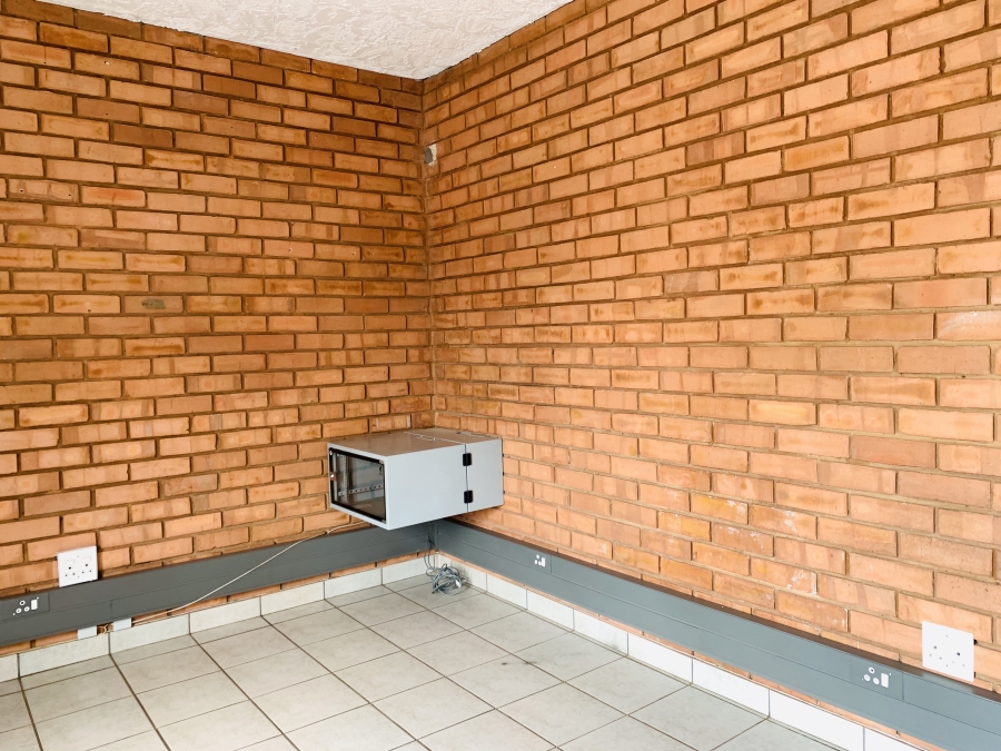 To Let commercial Property for Rent in Hennopspark Gauteng