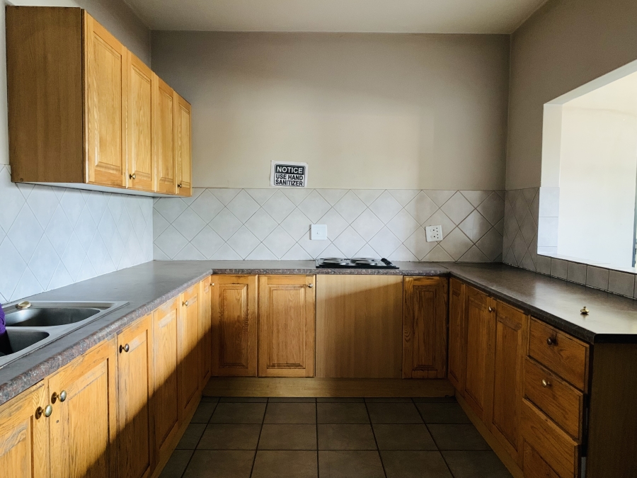 To Let commercial Property for Rent in Hennopspark Gauteng