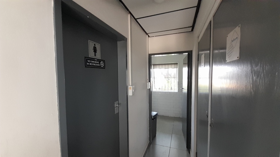 To Let commercial Property for Rent in Randjespark Gauteng