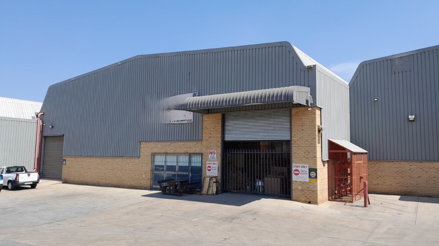 To Let commercial Property for Rent in Randjespark Gauteng