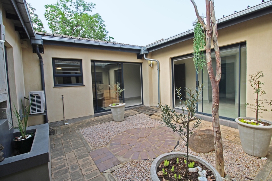 To Let commercial Property for Rent in Rivonia Gauteng