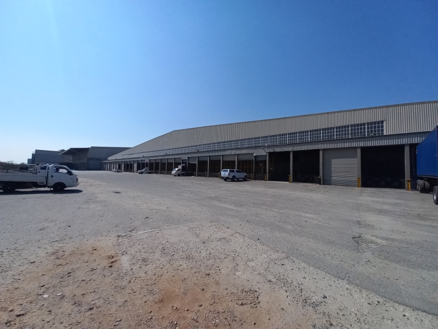 To Let commercial Property for Rent in Roodekop Gauteng