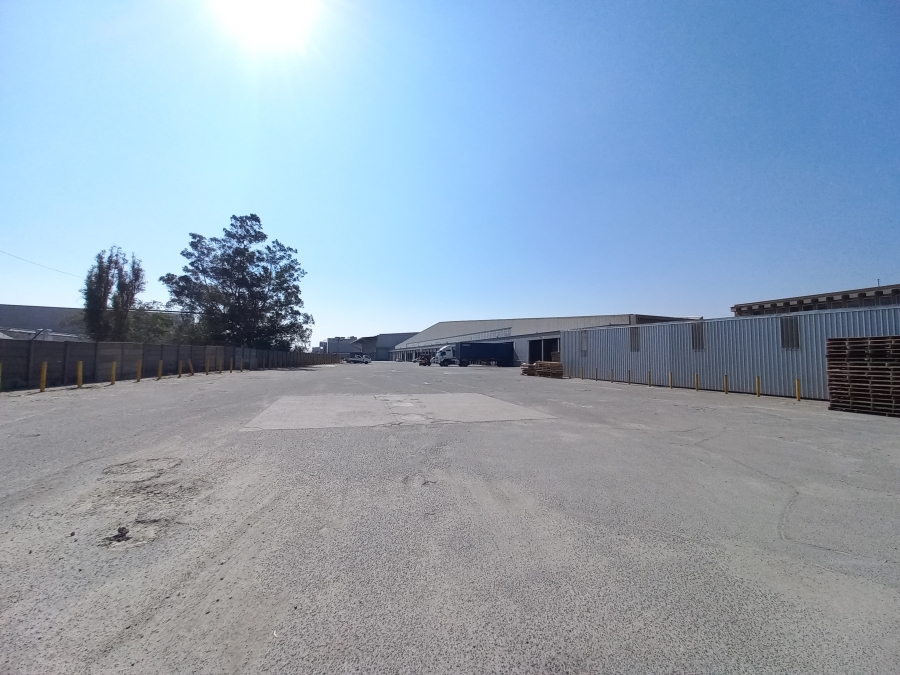 To Let commercial Property for Rent in Roodekop Gauteng