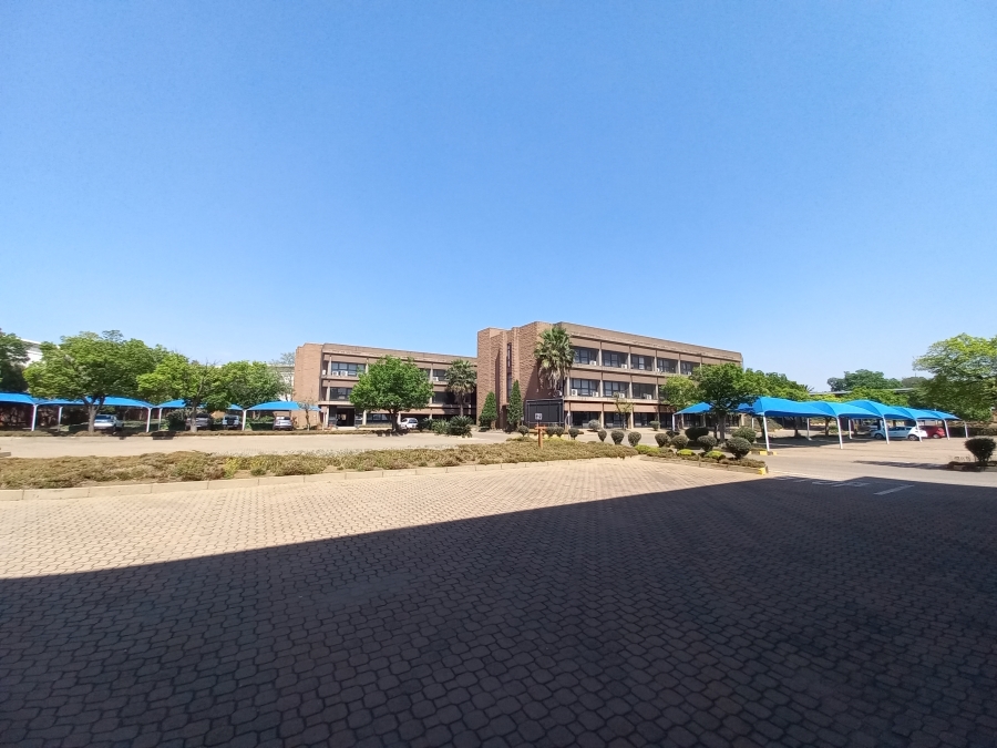 To Let commercial Property for Rent in Alrode Gauteng
